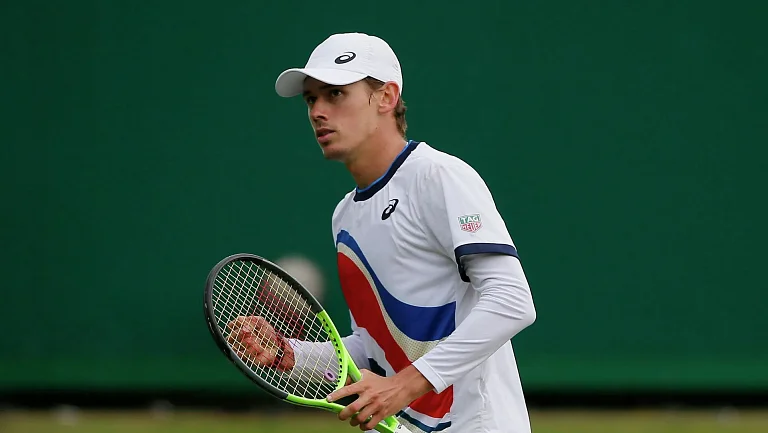 Де Минаур вышел в полуфинал Пекина: Меншик прервал матч из-за травмы