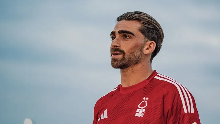 «Лидс» проявил интерес к Жоте Силве из «Ноттингем Форест»