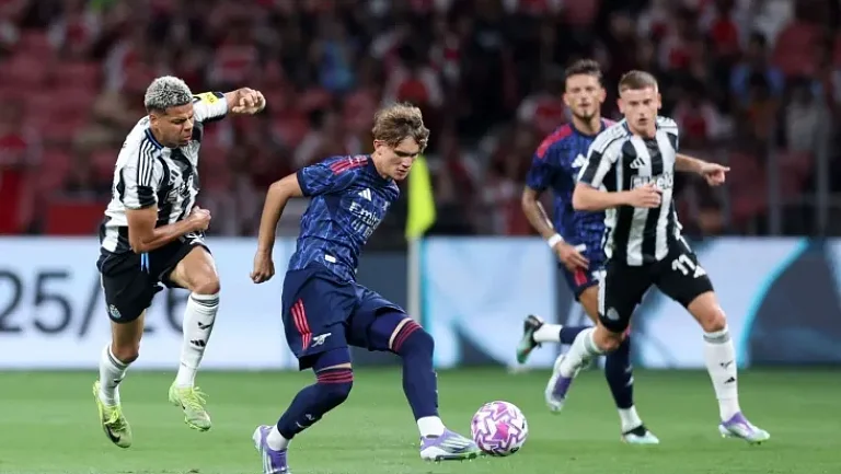 «Арсенал» вырвал победу у «Ньюкасла» в товарищеском матче