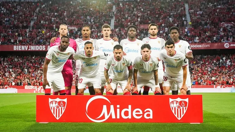 «Севилья» возвращается к тренировкам без Альфона и с Агуме