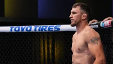 Веретенников победил Прадо на UFC 318