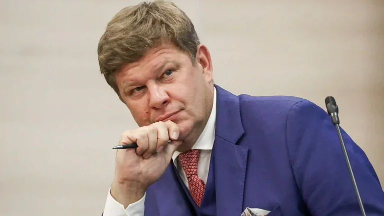 Дмитрий Губерниев заявил, что в IBU упустили шанс показать фигу России

