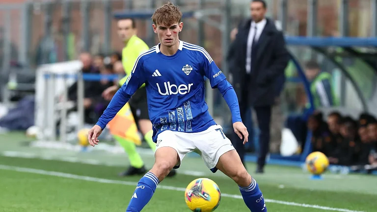 Полузащитник «Комо» Нико Пас может вернуться в «Реал»