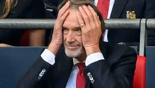 Владелец МЮ сворачивает инвестиции в Великобритании