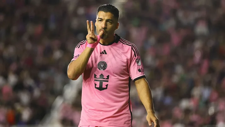 Суаресу грозит дисквалификация