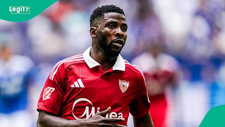 «Севилья» прощается с Келечи Ихеаначо после расторжения контракта