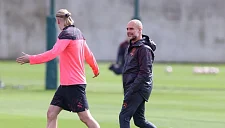 Последний день Премьер-лиги: битва за ЛЧ и прощания легенд