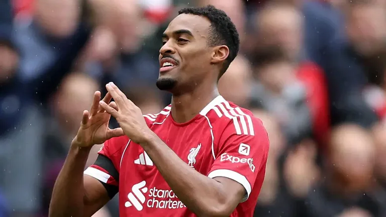 «Ливерпуль» побеждает «Эвертон» в дерби и продолжает победную серию