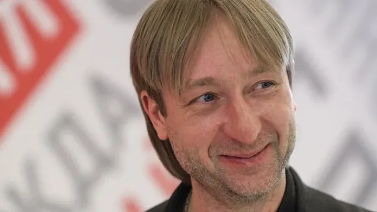 Плющенко рассказал, кто будет тренировать фигуристов Косторную и Куницу