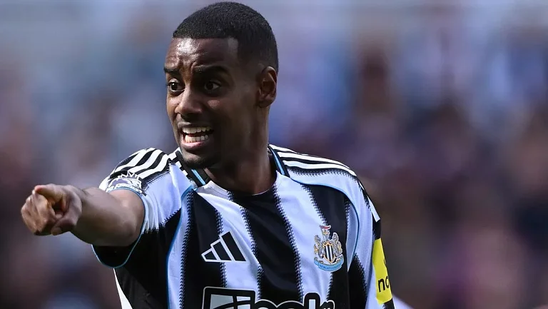 Александер Исак хочет покинуть «Ньюкасл» этим летом