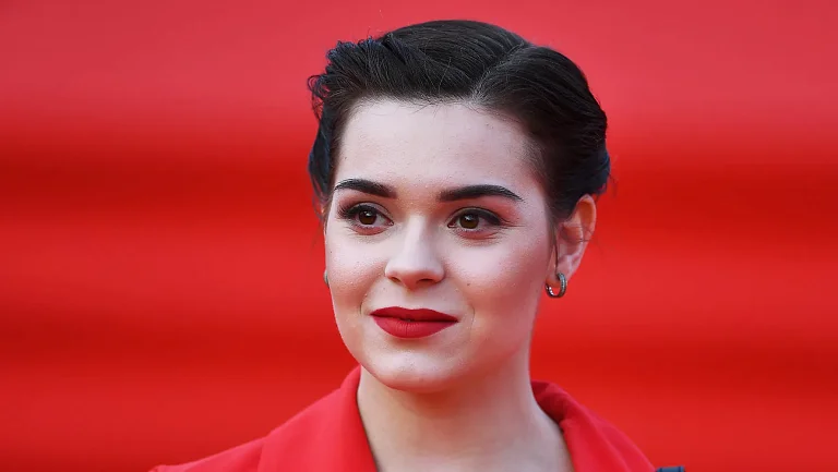 Фигуристка Сотникова хочет рассказать о рождении второго ребёнка