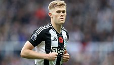 Льюис Холл и Тейлор Харвуд-Беллис вошли в последний состав сборной Англии под руководством Ли Карсли