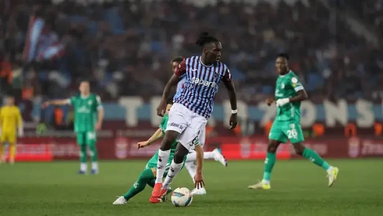 «Севилья» интересуется полузащитником «Трабзонспора» Менди