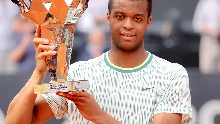 Мисолич – Перрикар: подача француза не оставит шансов