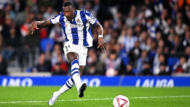 Шералдо Беккер подписал контракт с «Осасуной» до 2027 года