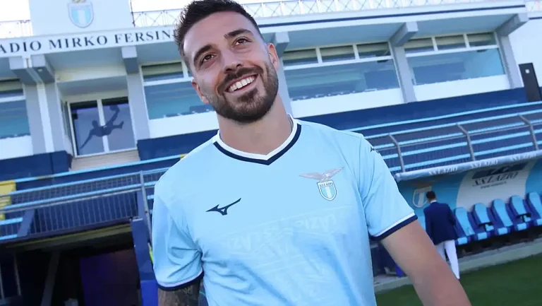 «Милан» нашел замену Малику Тчау в «Лацио»