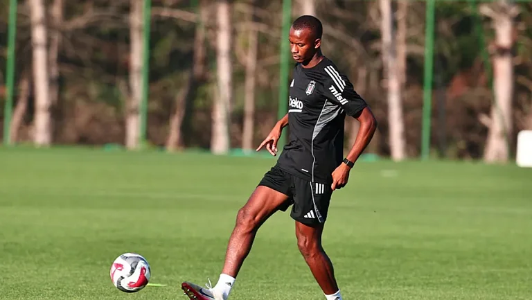 Тьягу Джалу провел свою первую тренировку с «Бешикташем»