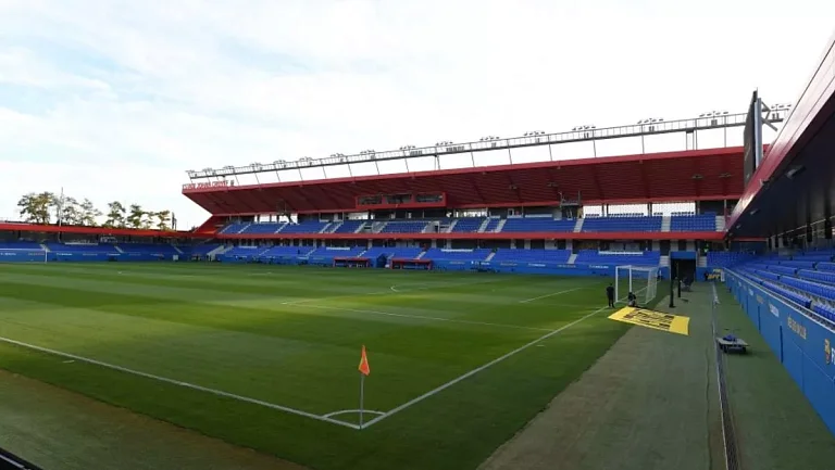 Домашний дебют Рэшфорда в «Барселоне» пройдёт на арене на 6000 зрителей