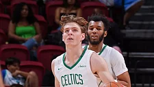 «Бостон» отчислил новичка Хайдена Грэя