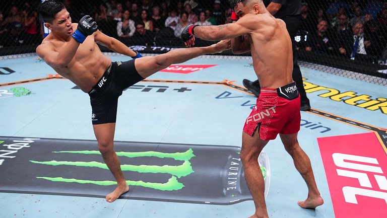 Мартинез одержал победу над Фонтом единогласным решением судей