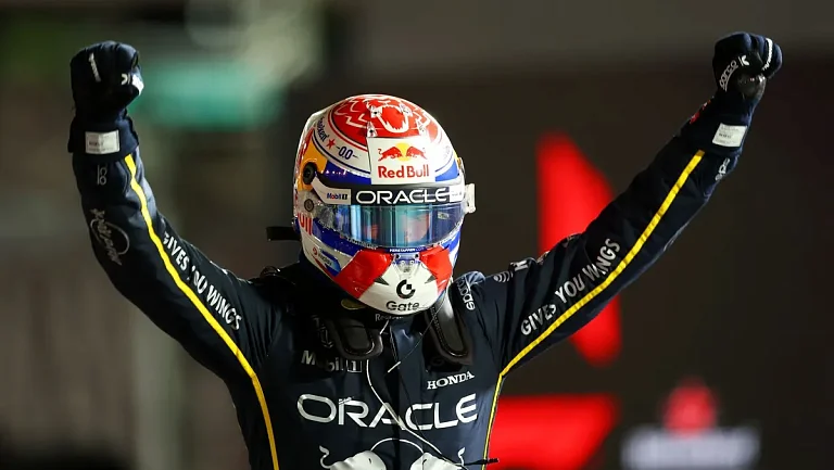 Дисквалификация «Макларена» помогла Ферстаппену приблизиться к Норрису