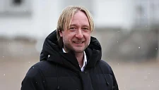 Атака беспилотников помешала Евгению Плющенко вылететь на этап Гран-при