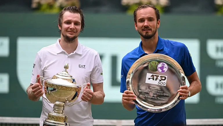 Вихлянцева оценила победу теннисистов Бублика и Медведева на турнирах ATP