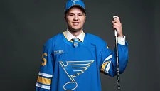 «Сент-Луис» заключил трехлетние контракты с Сусуевым и Карбонно