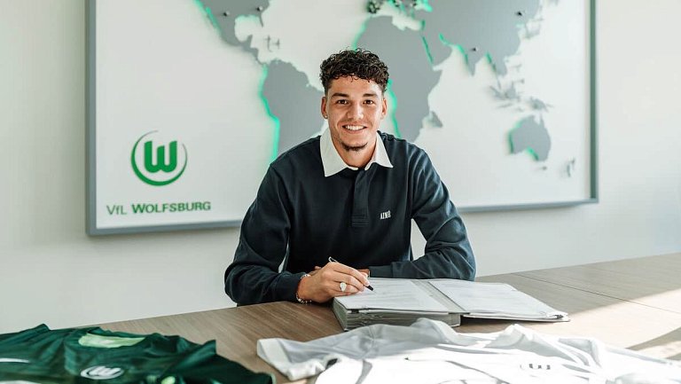 «Вольфсбург» расстроил «Неймеген» трансфером Дженсона Силта