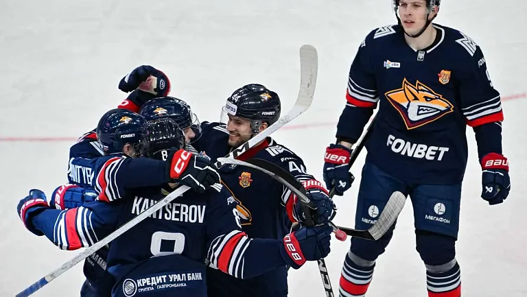 «Металлург» разгромил «Нефтехимик» в матче с 15 шайбами