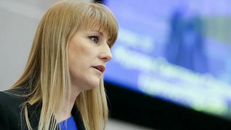 Журова рассказала, грозит ли Овечкину наказание за отказ от участия в акции НХЛ