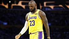 Леброн Джеймс впервые за 18 лет не набрал 10 очков в матче НБА
