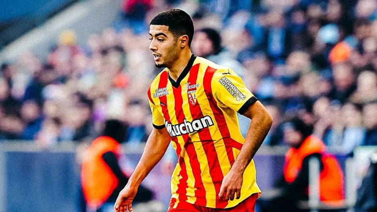 «Ланс» отдал Анасса Зарури в аренду «Панатинаикосу» с опцией выкупа