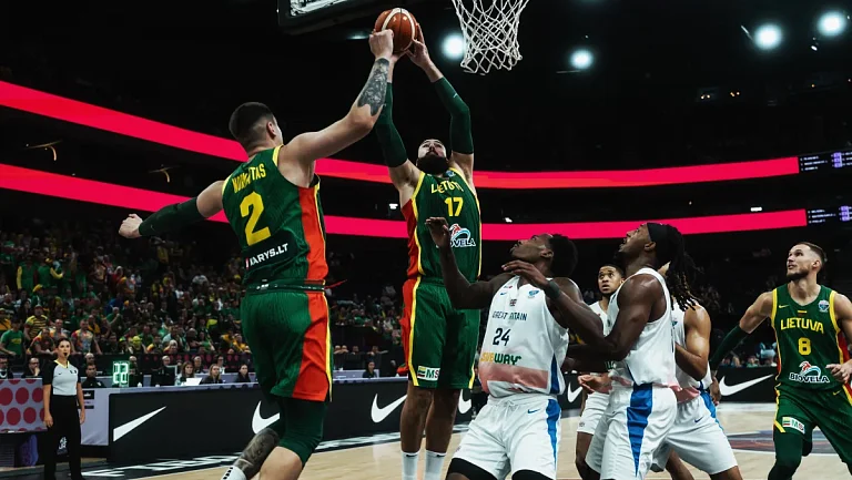 Сборная Литвы побила рекорд России на Евробаскетах по числу подборов