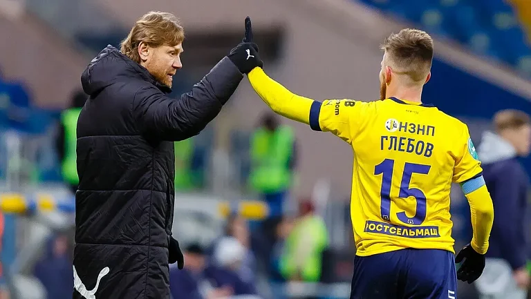 Глебов рассказал, что Осипенко любимчиком Карпина