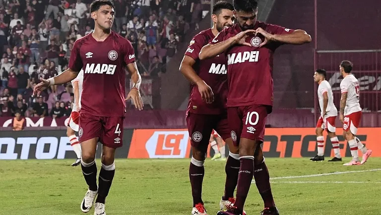 «Ланус» готовится к Южноамериканскому кубку, побеждая в Аргентине.