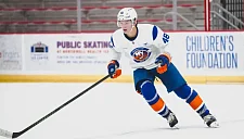 Первый номер драфта Мэтью Шефер начал тренировки с «Айлендерс»