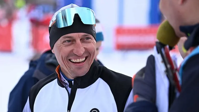 Легков хочет высказаться о шансах российских лыжников на медали ОИ-2026