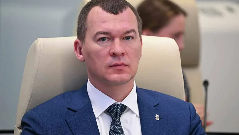 Суд наказал фаната «Зенита» за оскорбительный баннер в адрес Дегтярева