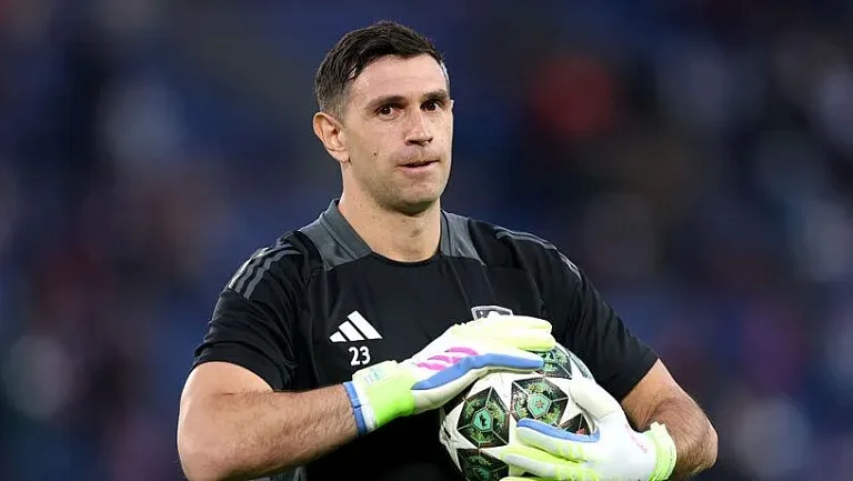 Мартинес может перейти в МЮ до закрытия трансферного окна – Романо