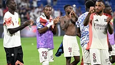 «Лион» отказался продавать Молебе в «Севилью»