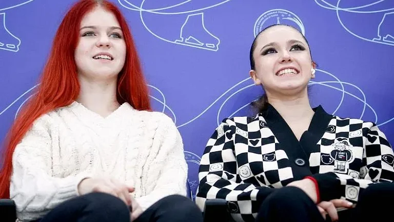 Фигуристки Валиева и Трусова вошли в список участников ЧР по прыжкам