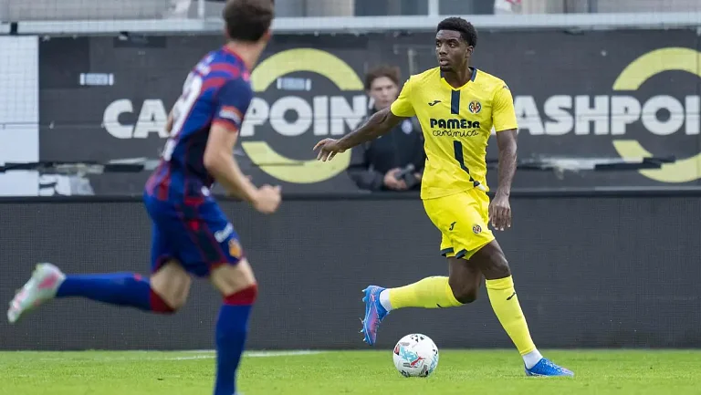 Защитник «Вильярреала» Вилли Камбвала выбыл на 4 месяца