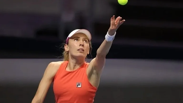 Александрова победила Носкову и вышла в полуфинал в Монтеррее