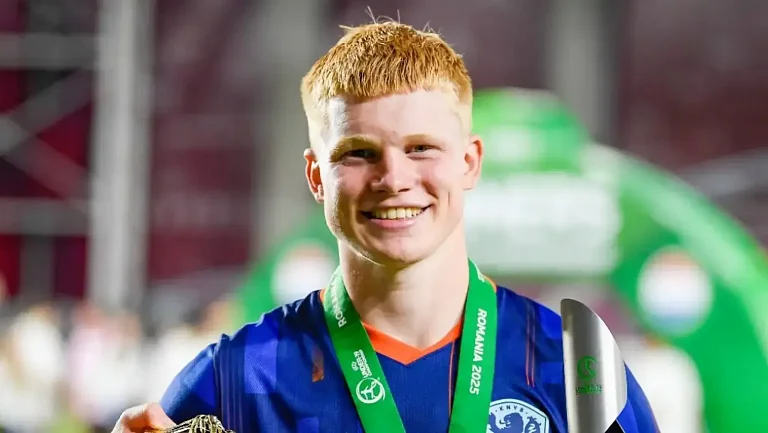 «Реал» нацелился на звезду АЗ Кеса Смита по просьбе Алонсо