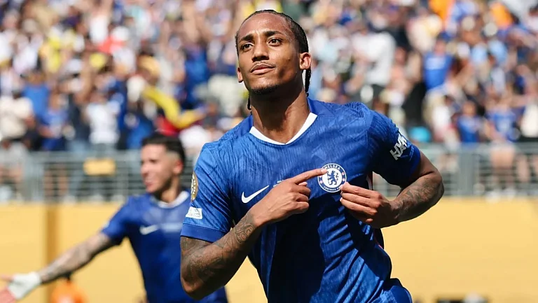 Рио Фердинанд похвалил подписание Жоао Педро в «Челси»