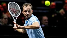 Медведев взял реванш: россиянин победил Бублика на турнире в Санкт-Петербурге