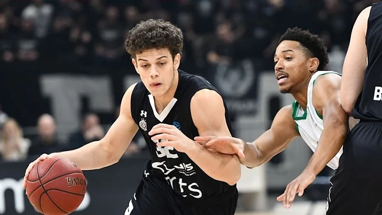 «Маккаби» подписал контракт с сербским разыгрывающим Урошем Трифуновичем