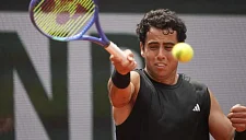 Мунар критикует французских болельщиков после поражения на Ролан Гаррос