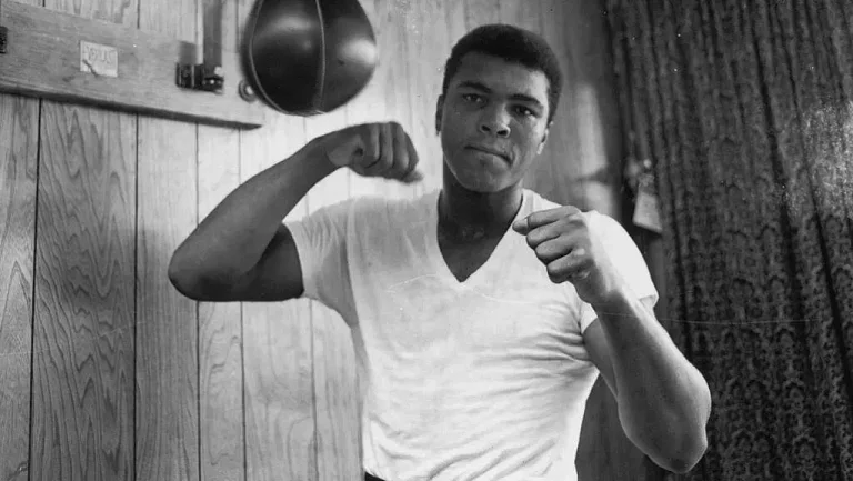 В США хотят выпустить почтовую марку в честь Мохаммеда Али